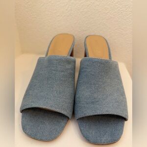 NWT NINE WEST Women's Blue Denim Slide Sandals